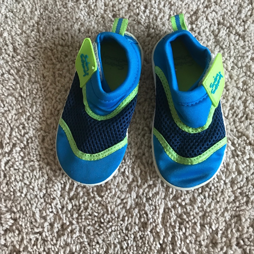 Water shoes